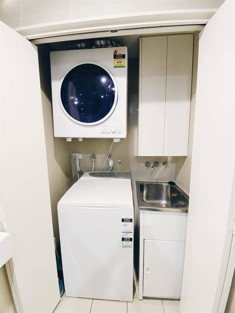 Shared room 2 people Wolli Creek