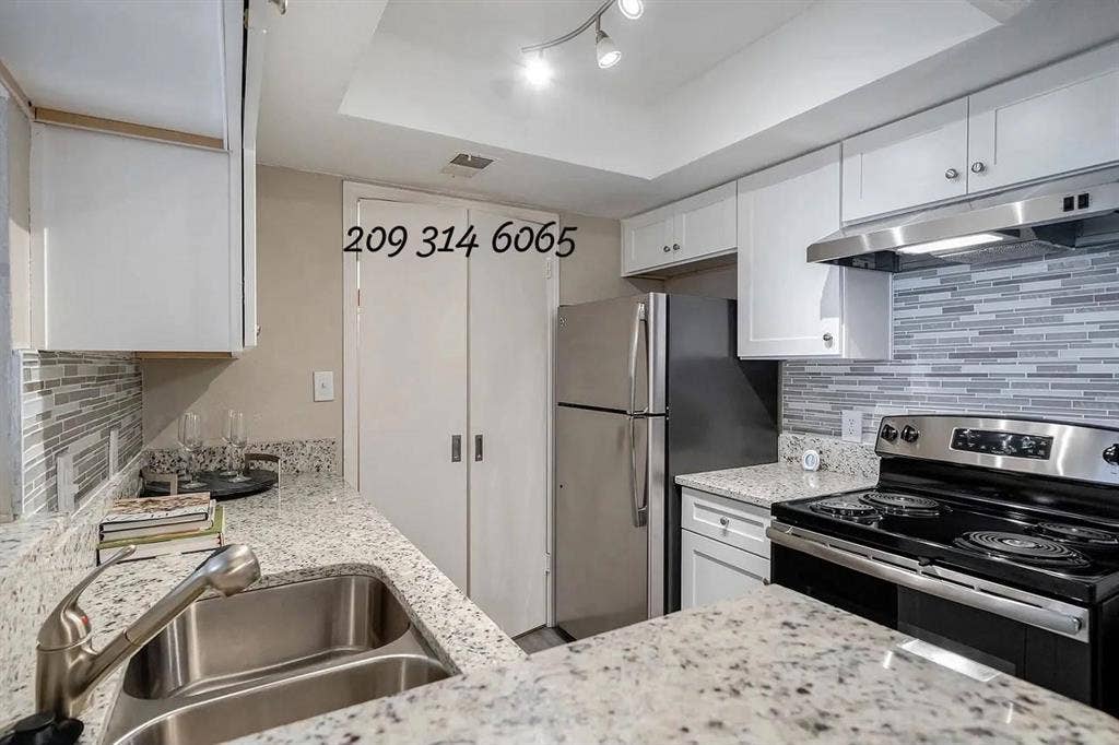 Castlegate Collier Hills