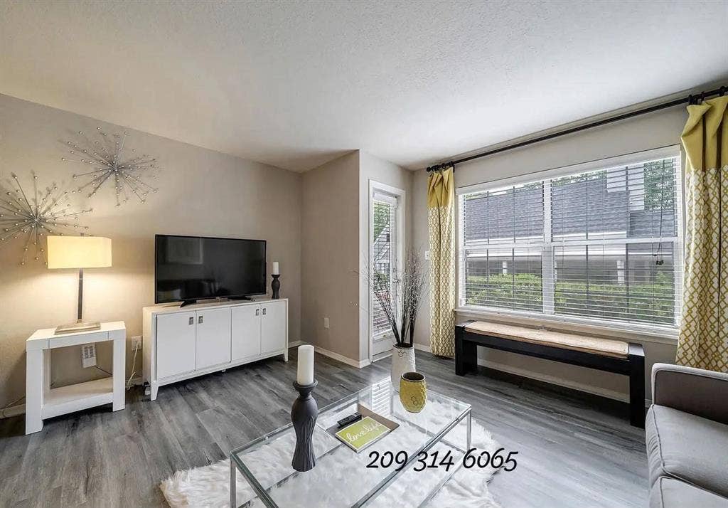 Castlegate Collier Hills