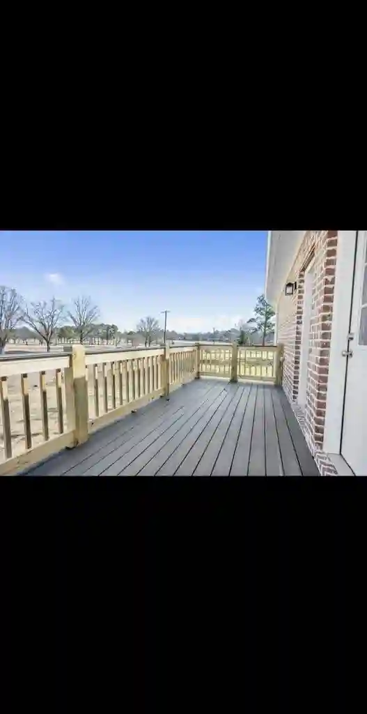 Furnished King Room w/Private Bath