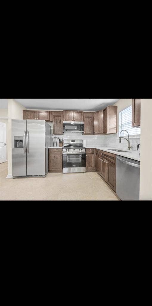 Furnished King Room w/Private Bath