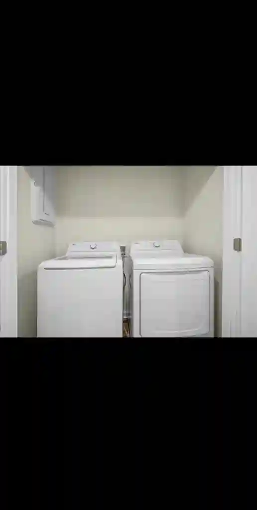 Furnished King Room w/Private Bath