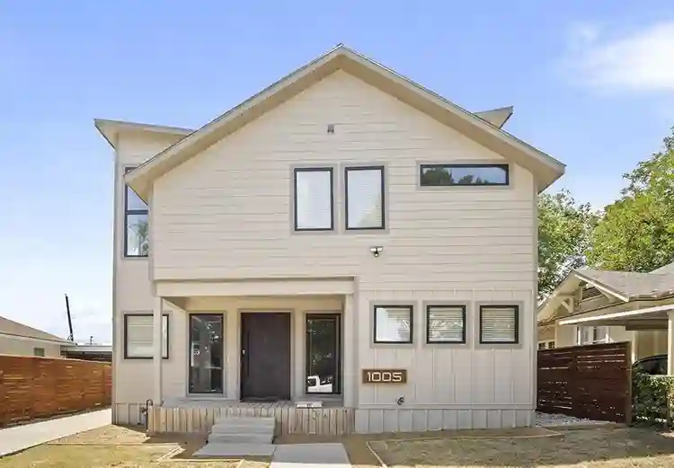 1 BR in Dallas