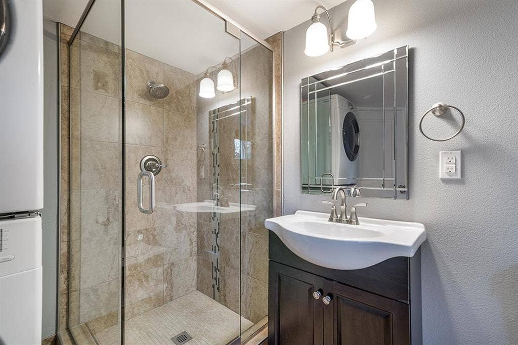 1 BR in Portland