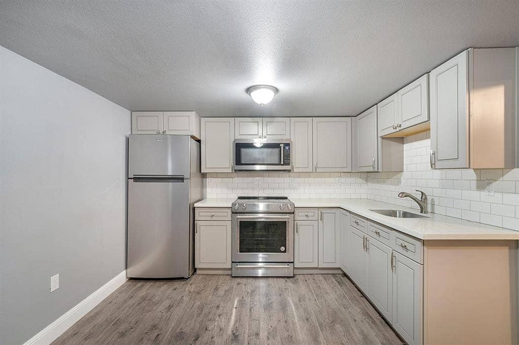 1 BR in Portland
