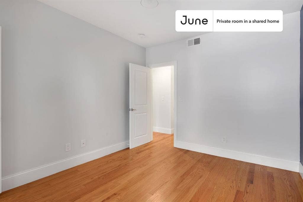 5 BR in Boston