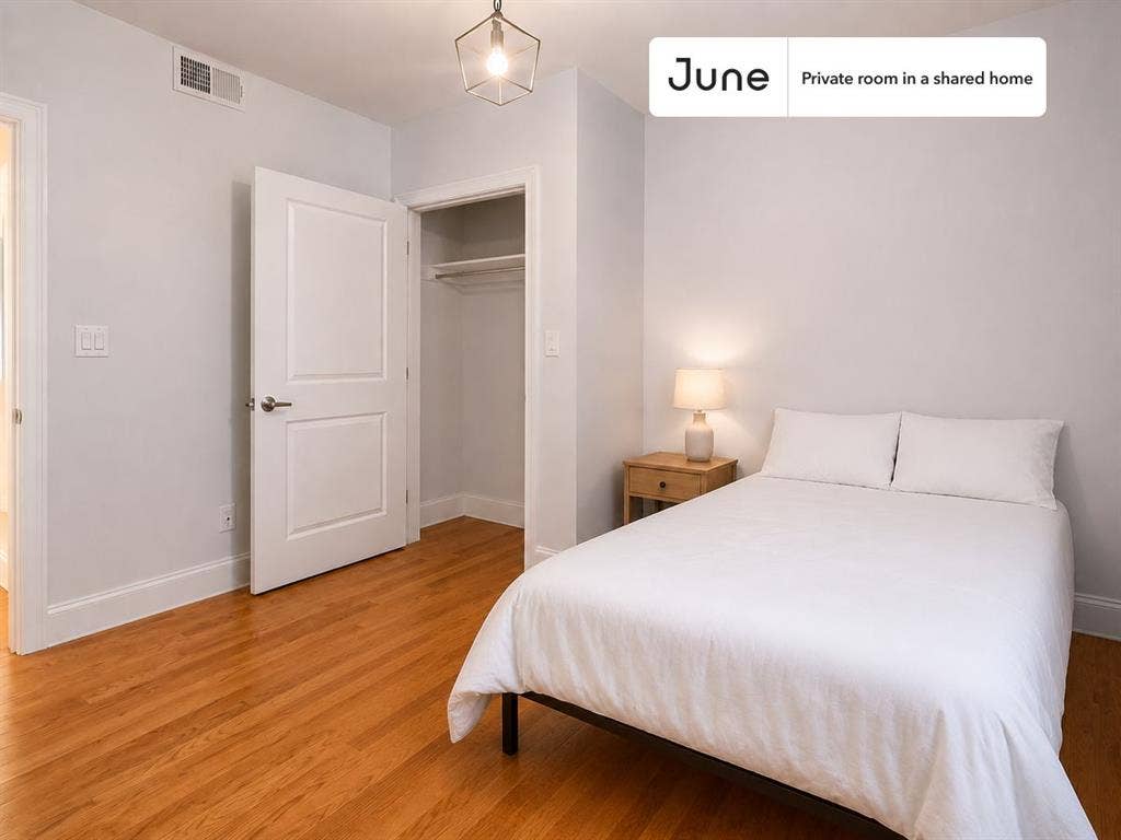 5 BR in Boston