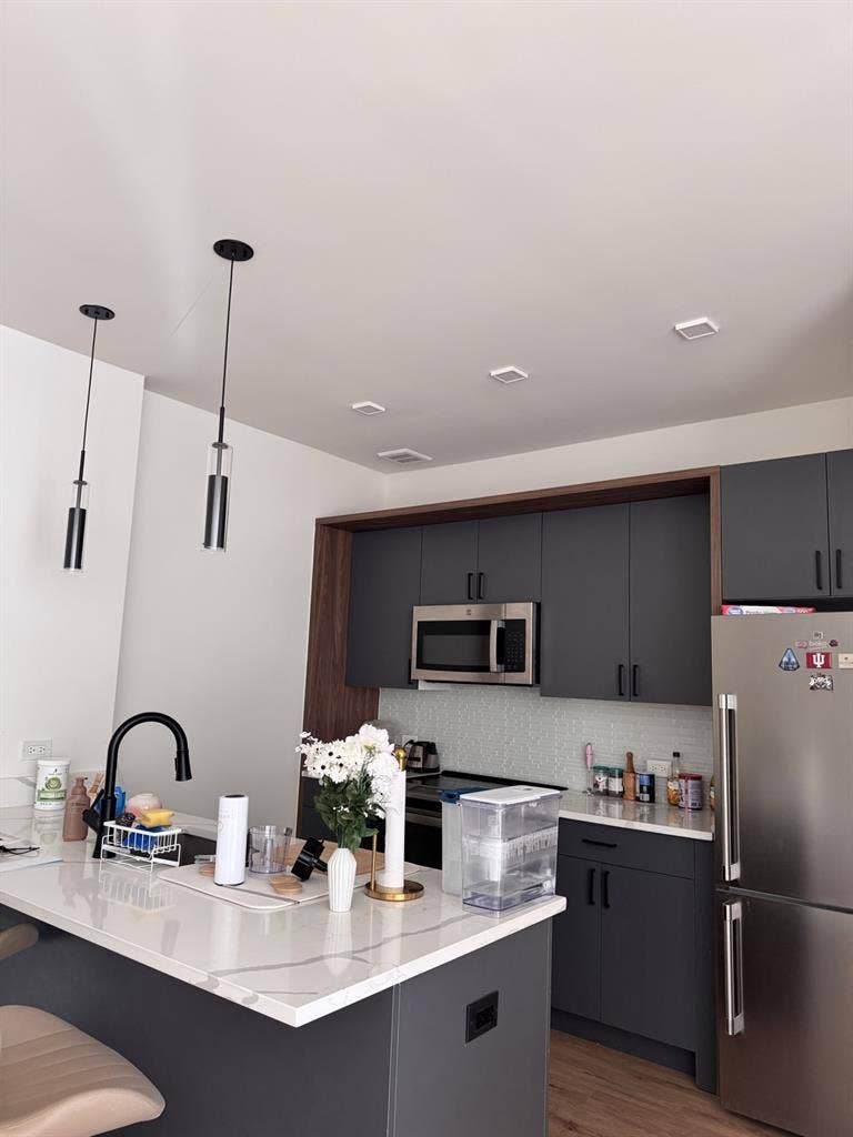Looking for a roommate
