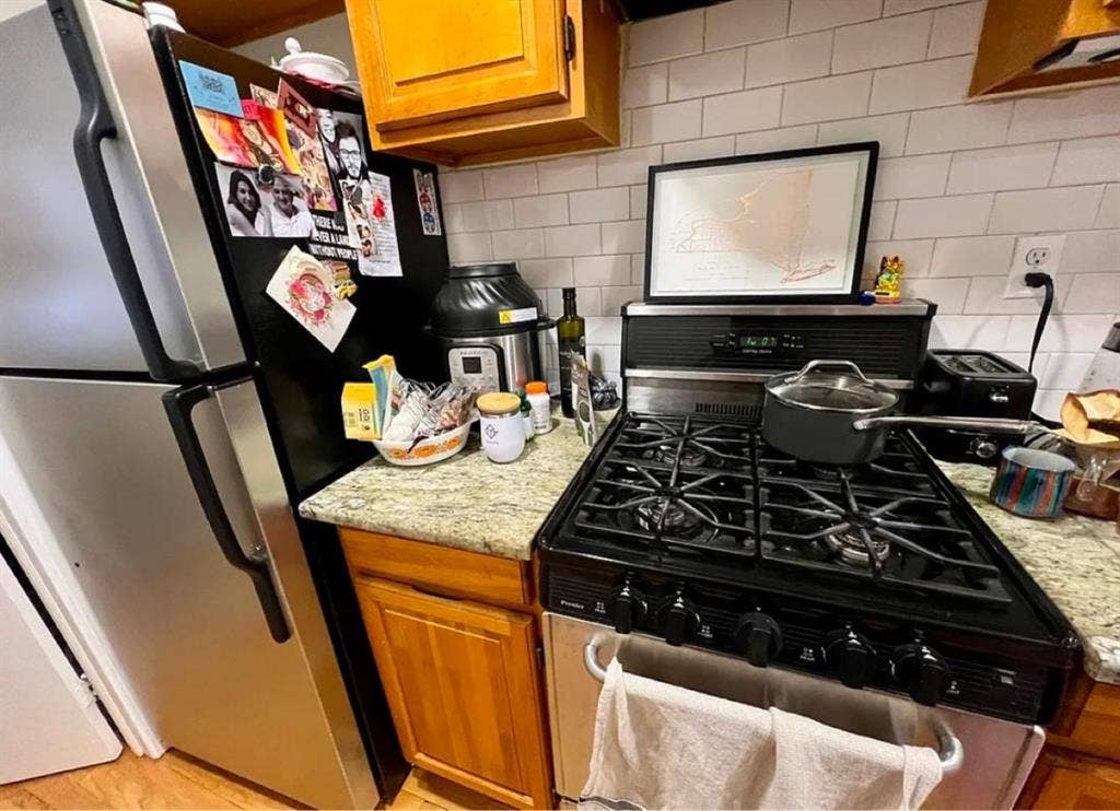 Spacious Studio Apartment, FCFS