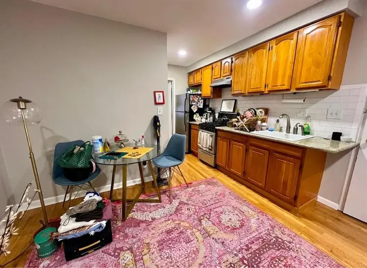 Spacious Studio Apartment, FCFS