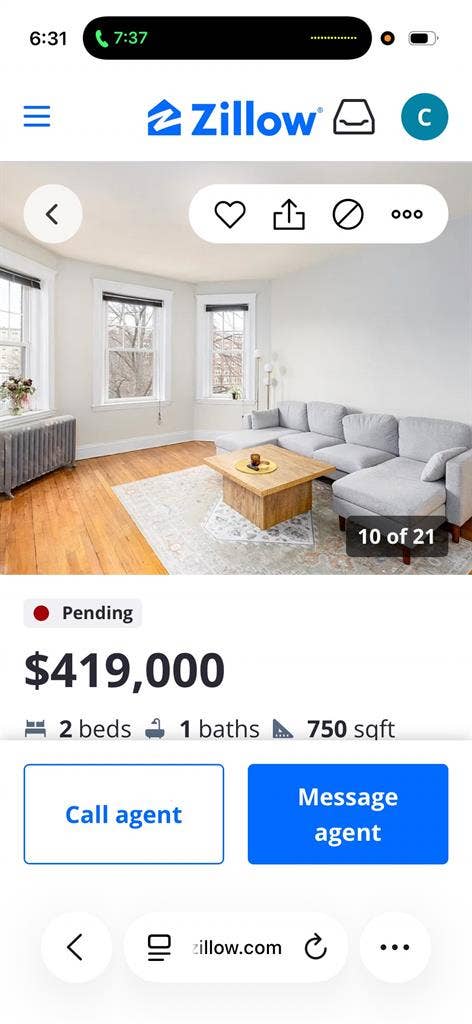 student looking for a roommate
