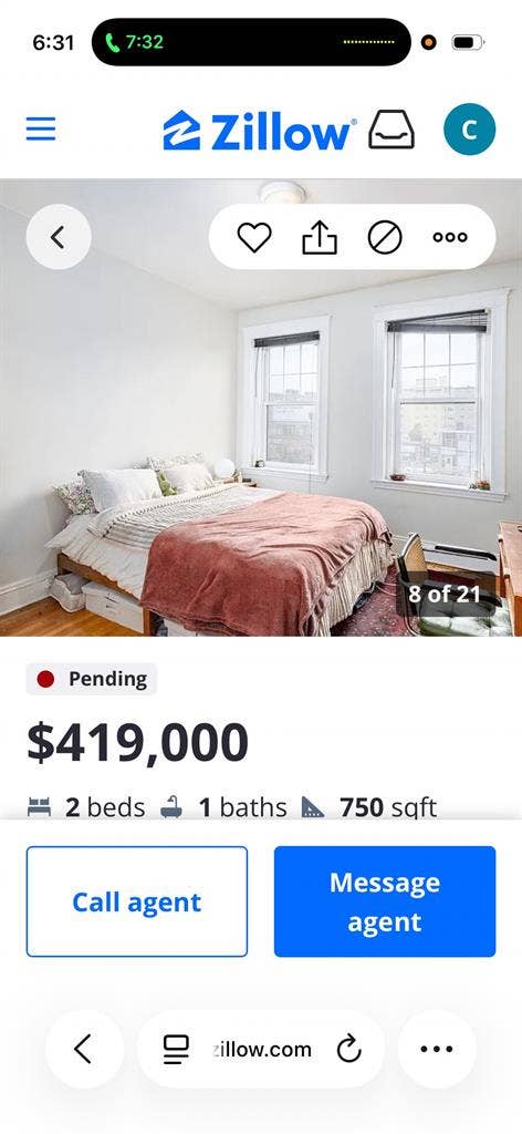 student looking for a roommate
