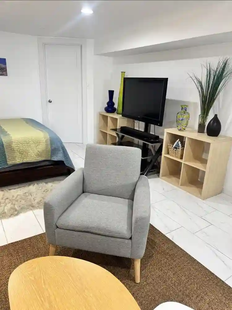 furnished studio