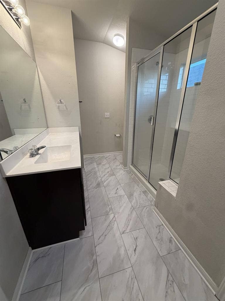 Private room and bath- $875