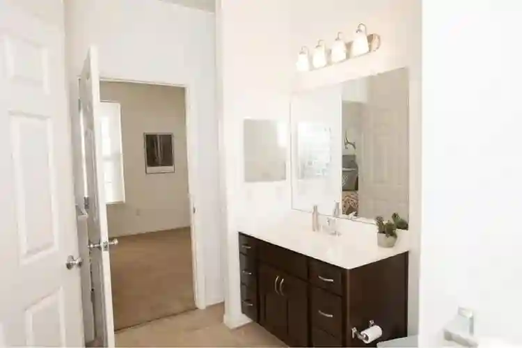 Whole unit sublet available now!