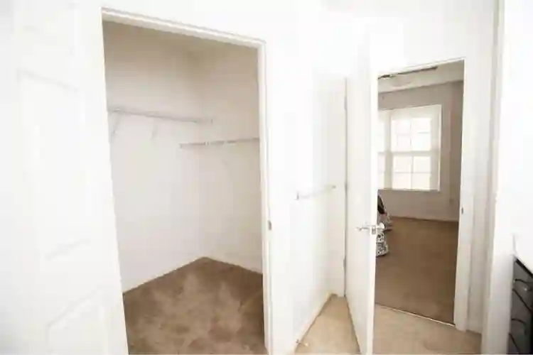 Whole unit sublet available now!
