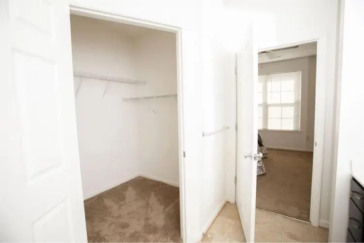 Whole unit sublet available now!