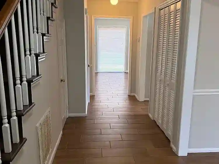3 BR in Burlington