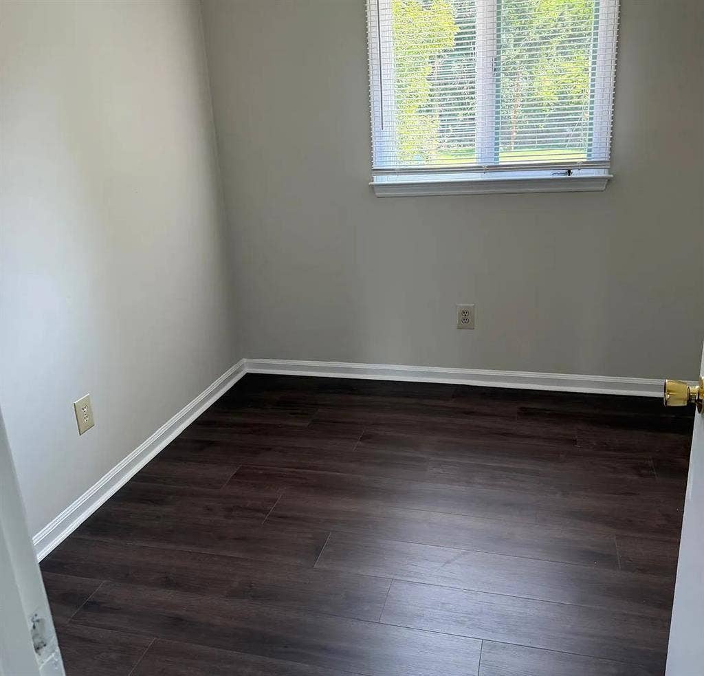 3 BR in Burlington