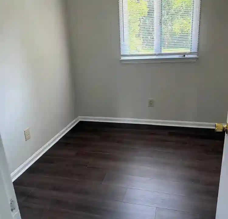3 BR in Burlington