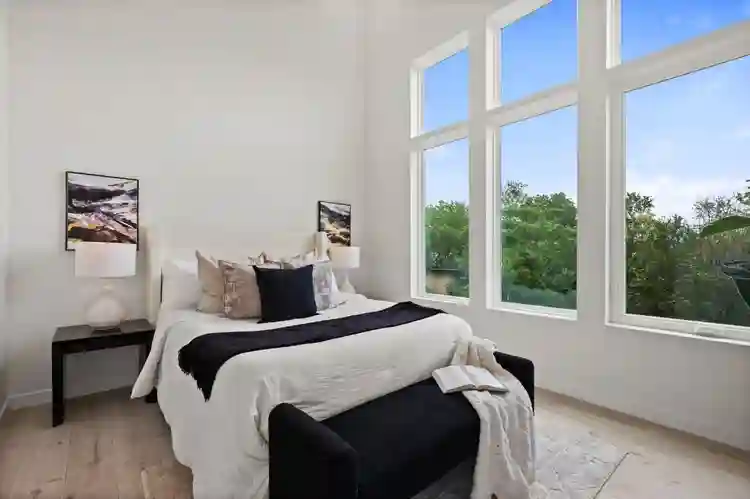 2 BR in Austin