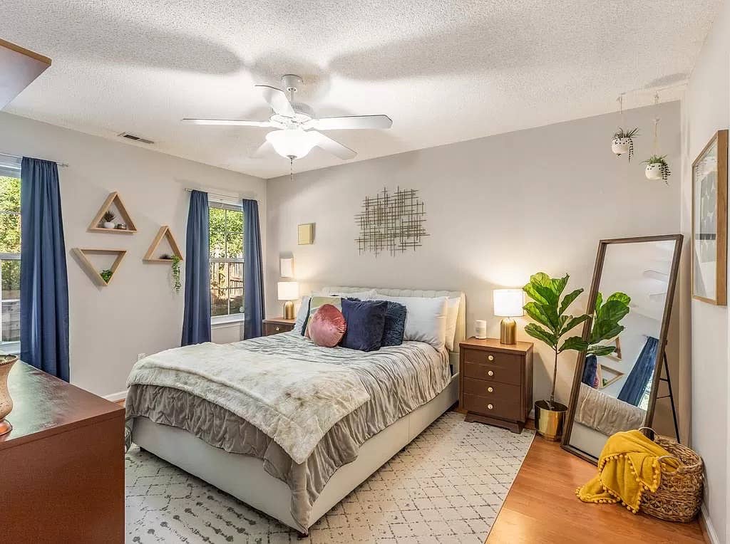 4 BR in Durham