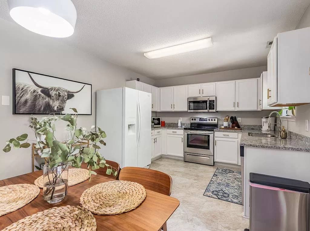 4 BR in Durham