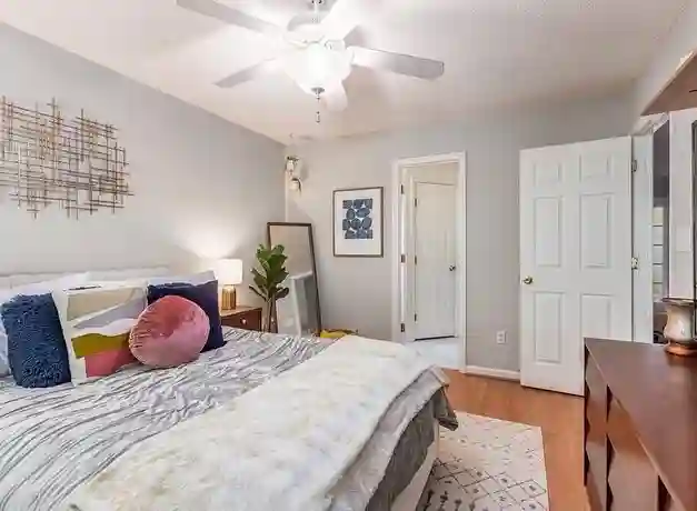 4 BR in Durham