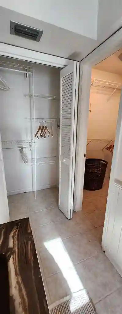 Primary large room with bathroom