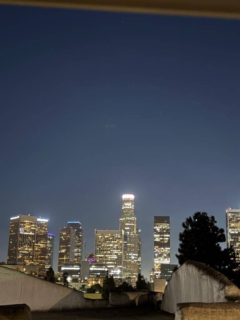 Bedroom available near Los Angeles
