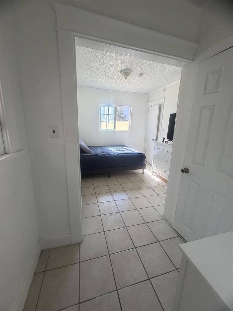 Bedroom available month to monthh