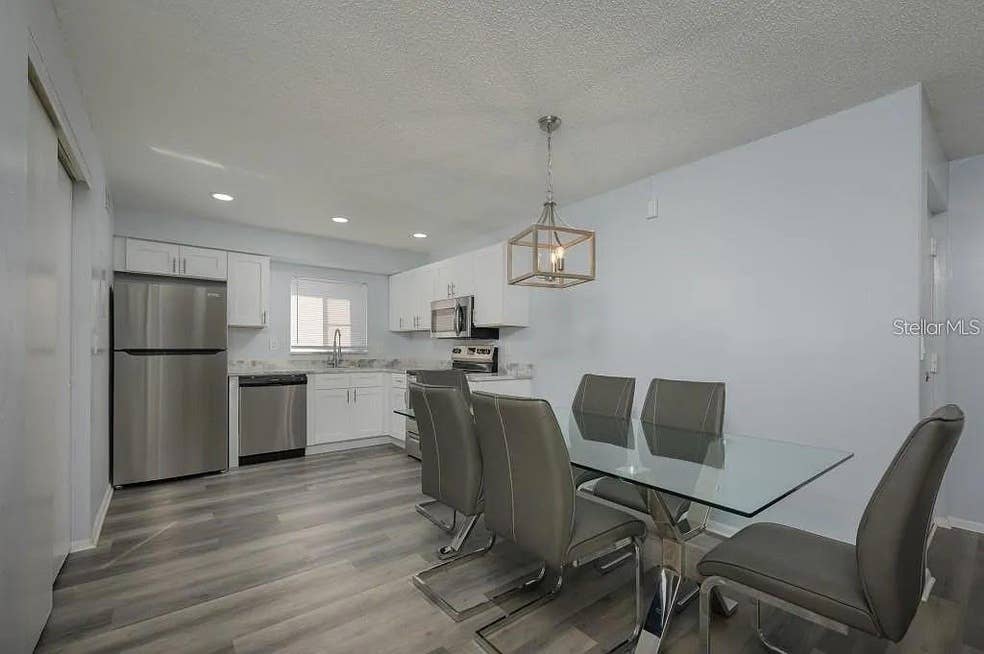 Condo for rent in great location