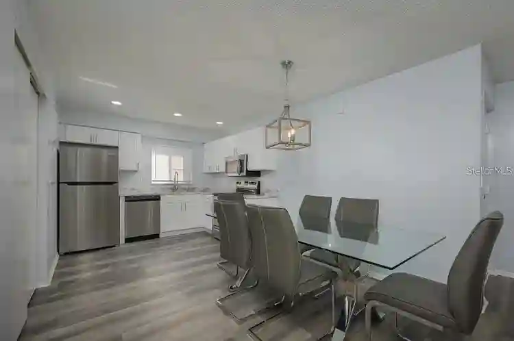 Condo for rent in great location