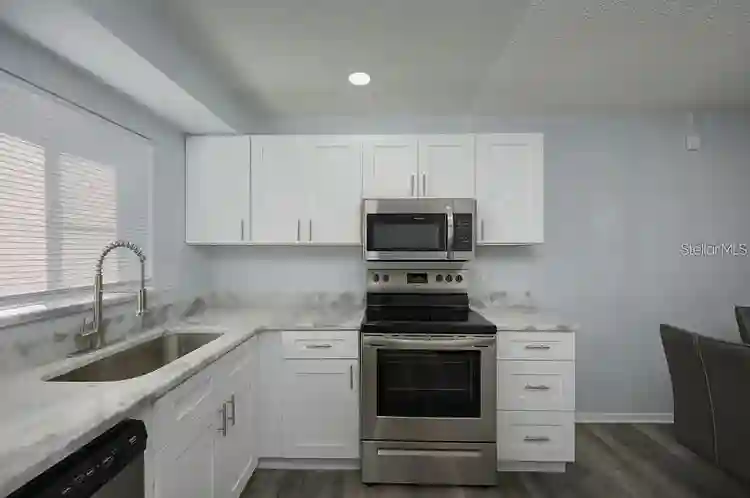 Condo for rent in great location
