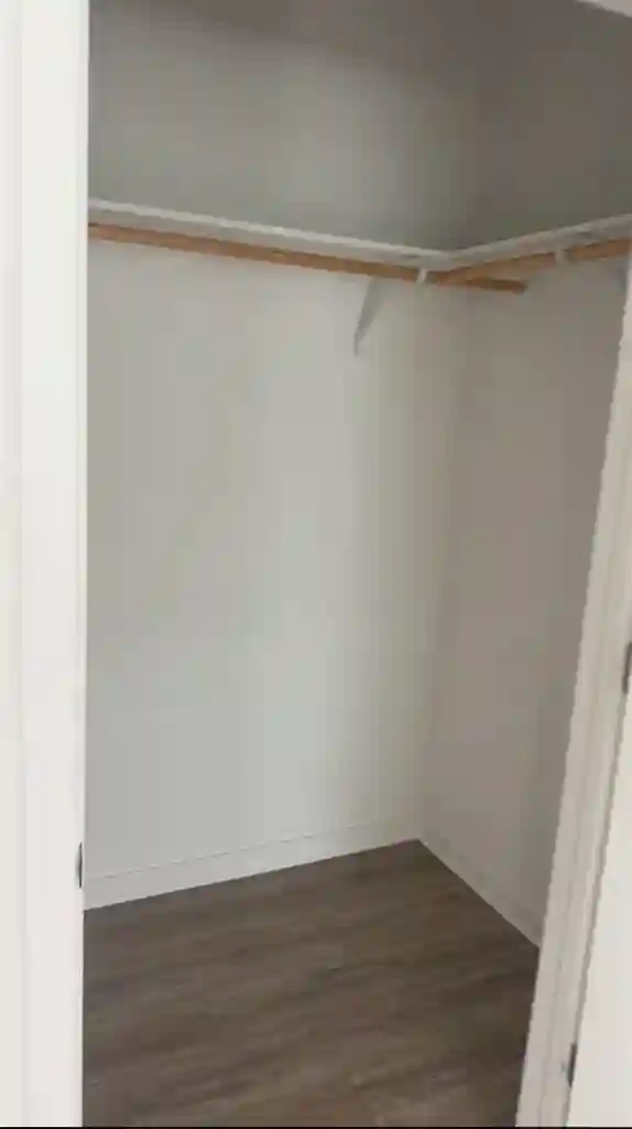Looking for a roommate!