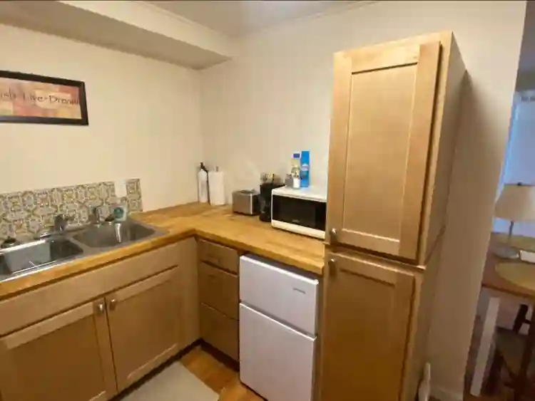 Cozy studio apt fully furnished