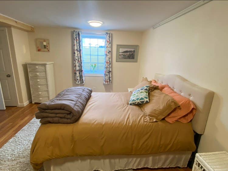 Cozy studio apt fully furnished