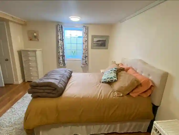 Cozy studio apt fully furnished