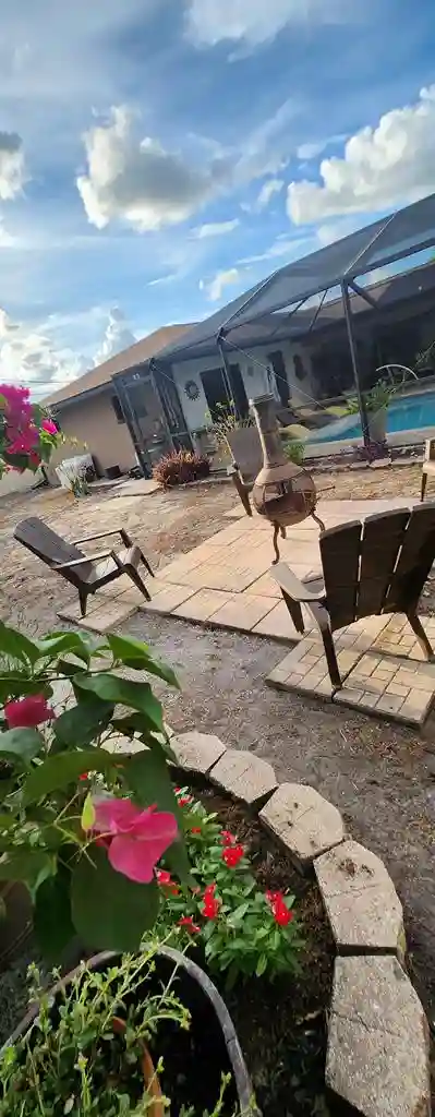 Room with Pool access and work area