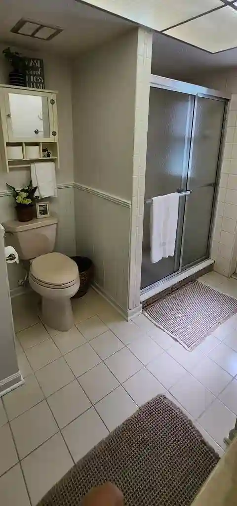 Room with Pool access and work area