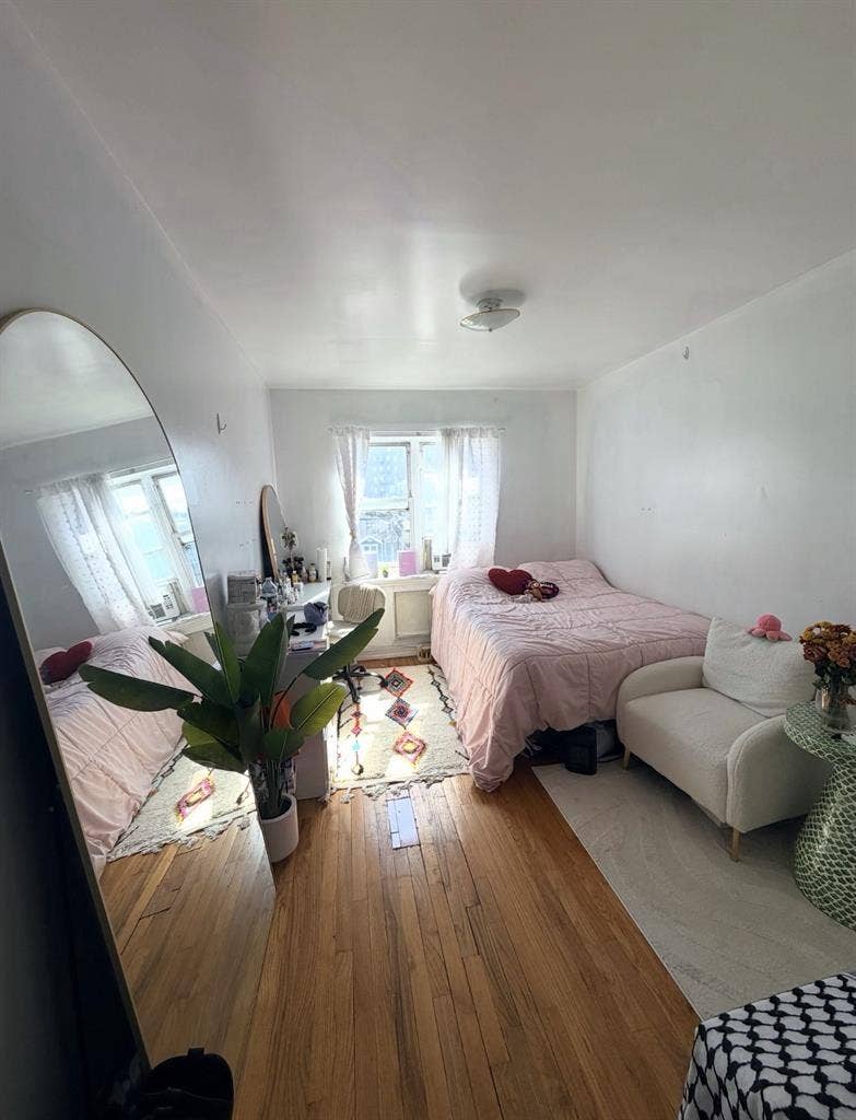 Room for rent in Astoria, Queens