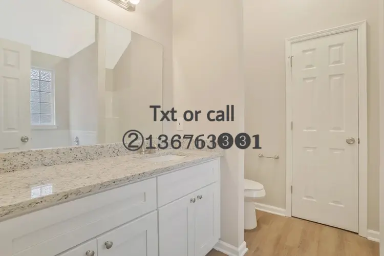 Spacious room in Atlanta