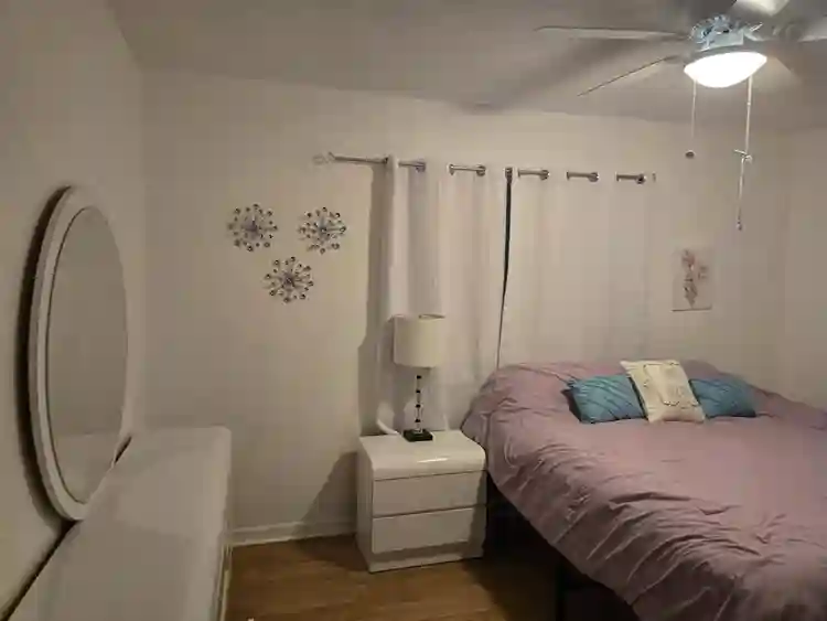 Room for rent 800.00 per month