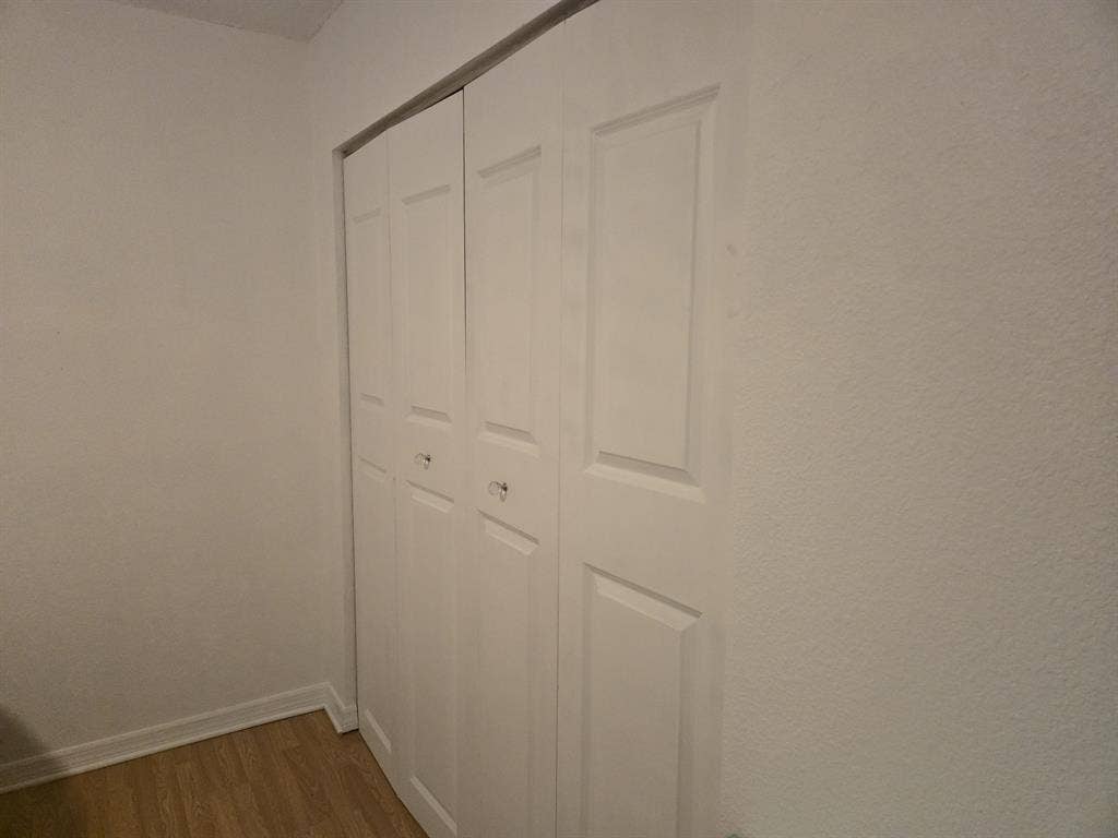 Room for rent 800.00 per month