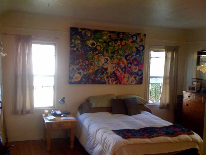 Roommate needed / Large Bedroom