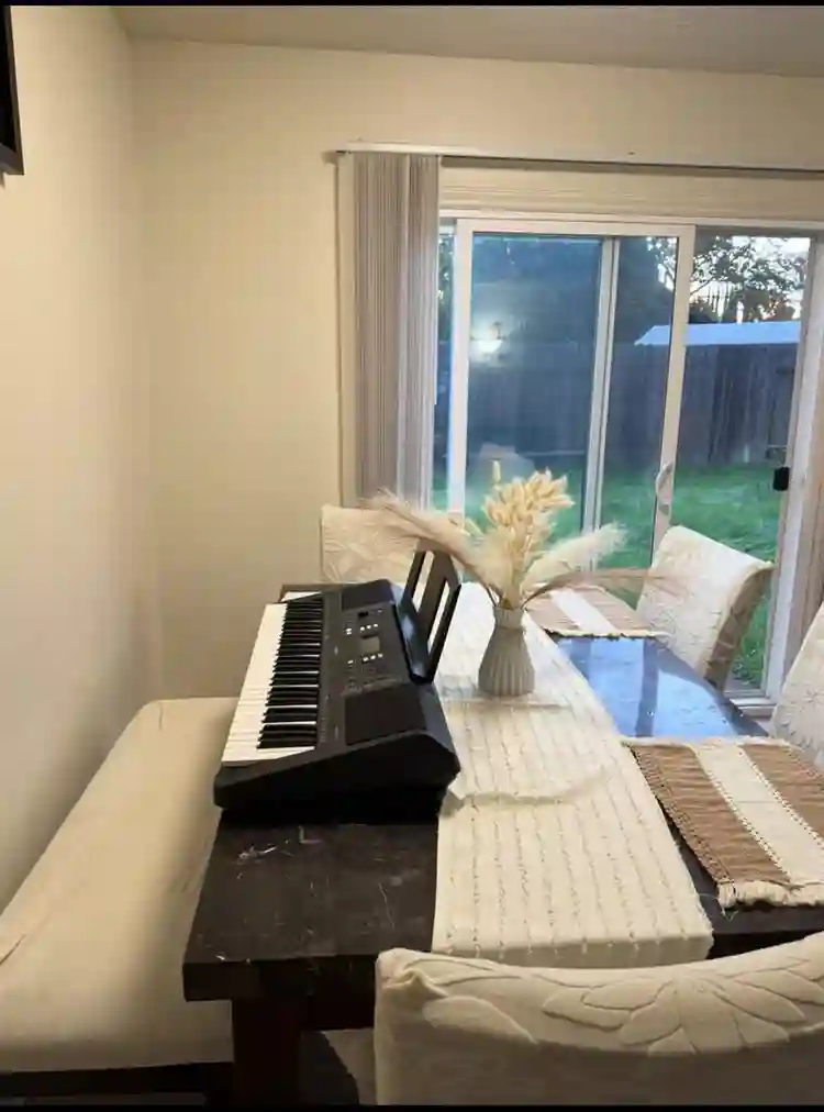 $850 furnished room all included