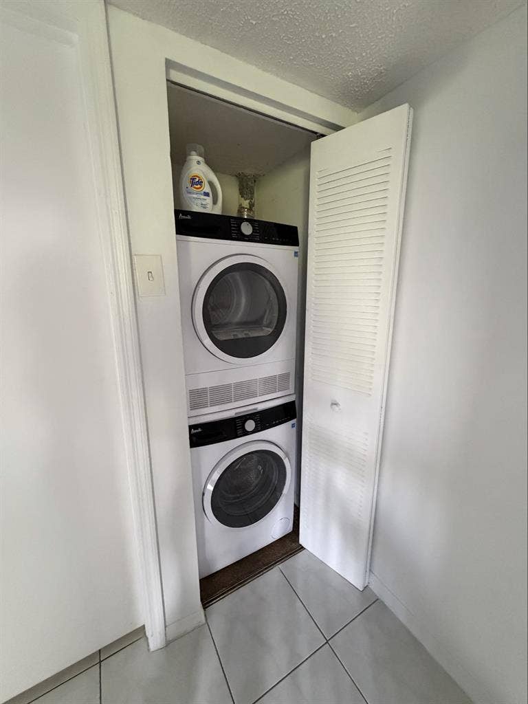 Room for Rent with Private Bathroom