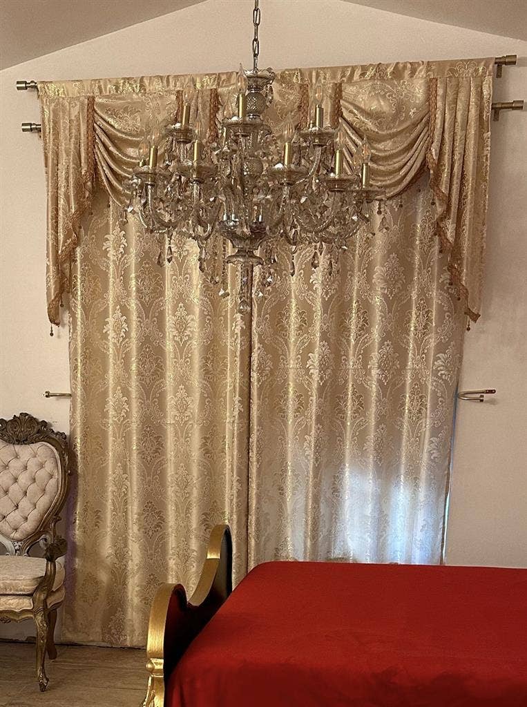 Beautiful spacious private room/bat
