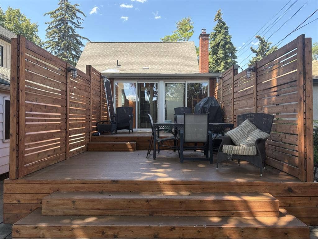 Female only furnished home to share