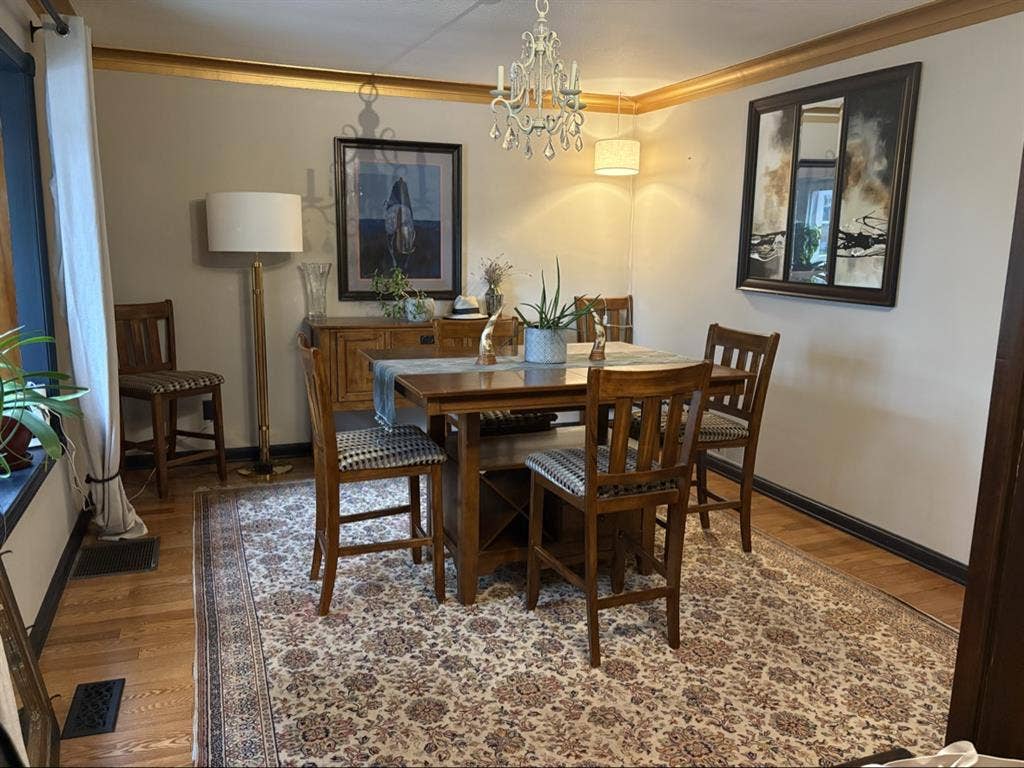 Female only furnished home to share
